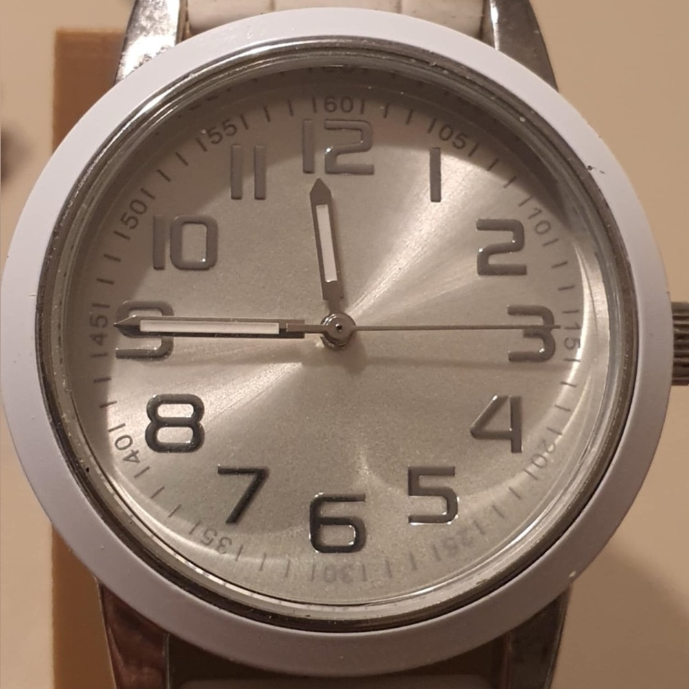 🦋10/$20🦋 FMDOTT014 Silver/White Silicone Women's Watch